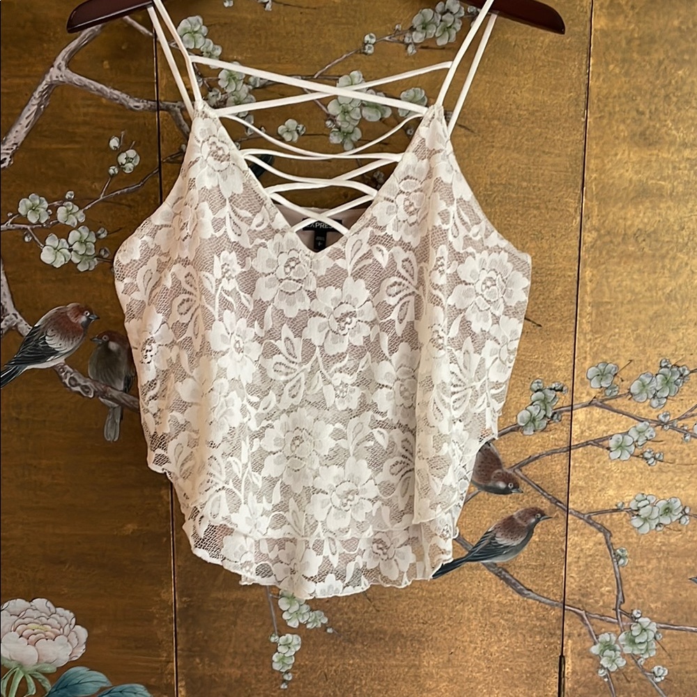 Express NWOT lace cami in cream size large
